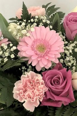 * Florist Choice Seasonal Gift Bag-Next Day