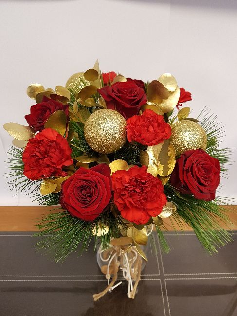 * Happy Christmas Baubles Gift wrap