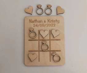 Personalised wedding favour noughts and crosses style game