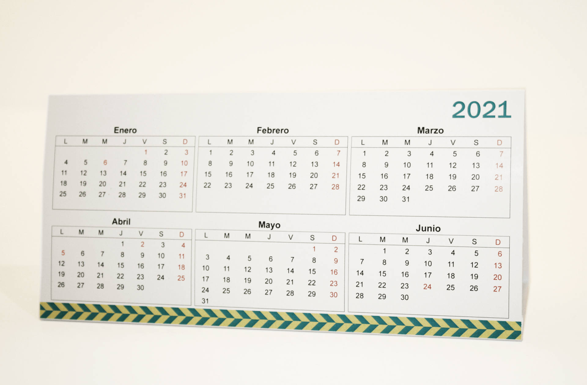CALENDARIO SOBREMESA AUTOMONTABLE