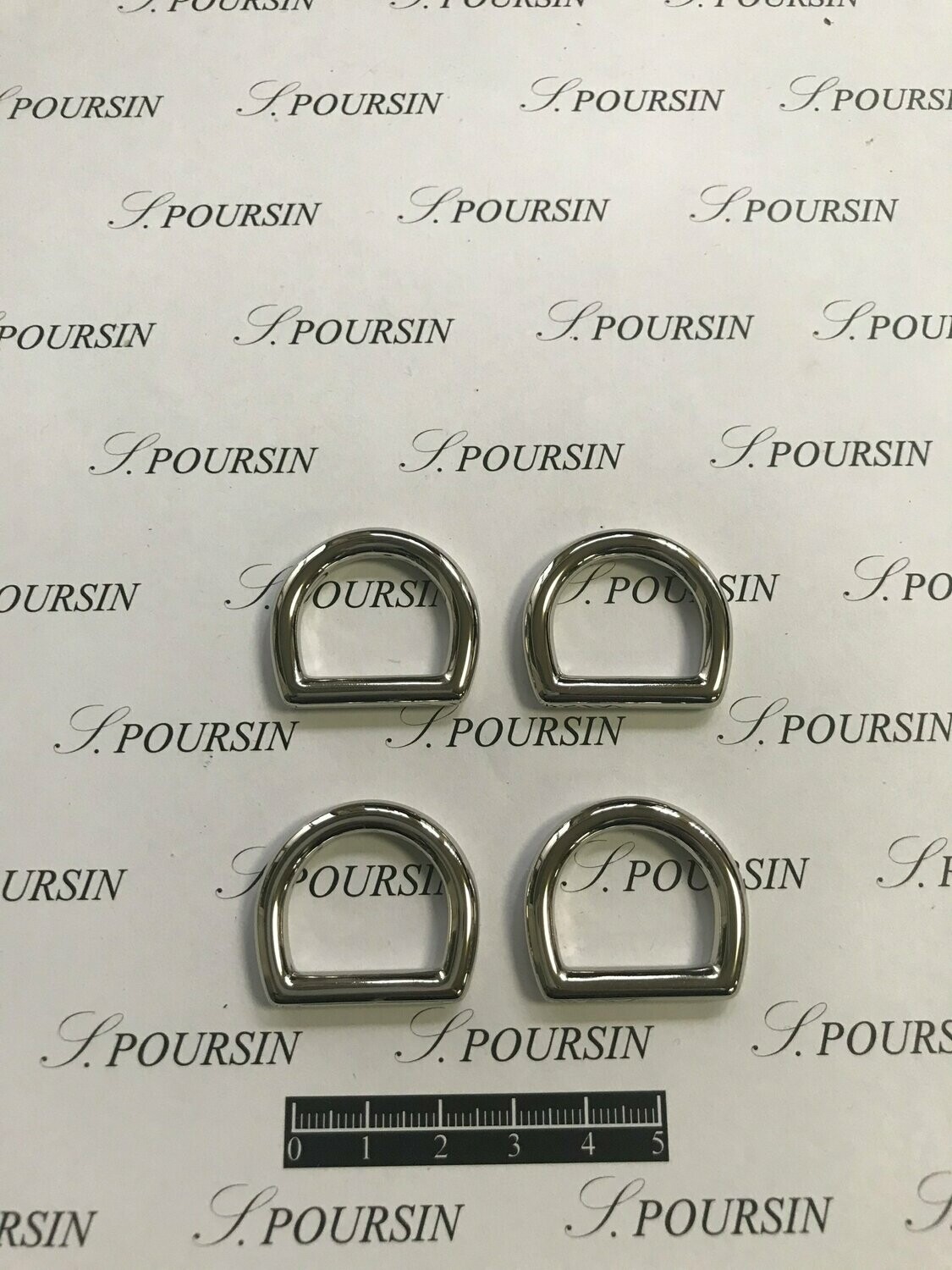 Dé fondu 20mm Laiton Poli Main Nickel - lot de 4 pièces