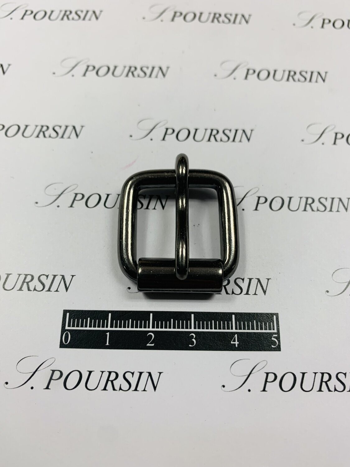Boucle à Rouleau 20x20x4,9 Non Soudée Laiton Nickel Noir Verni - lot de 10 pièces