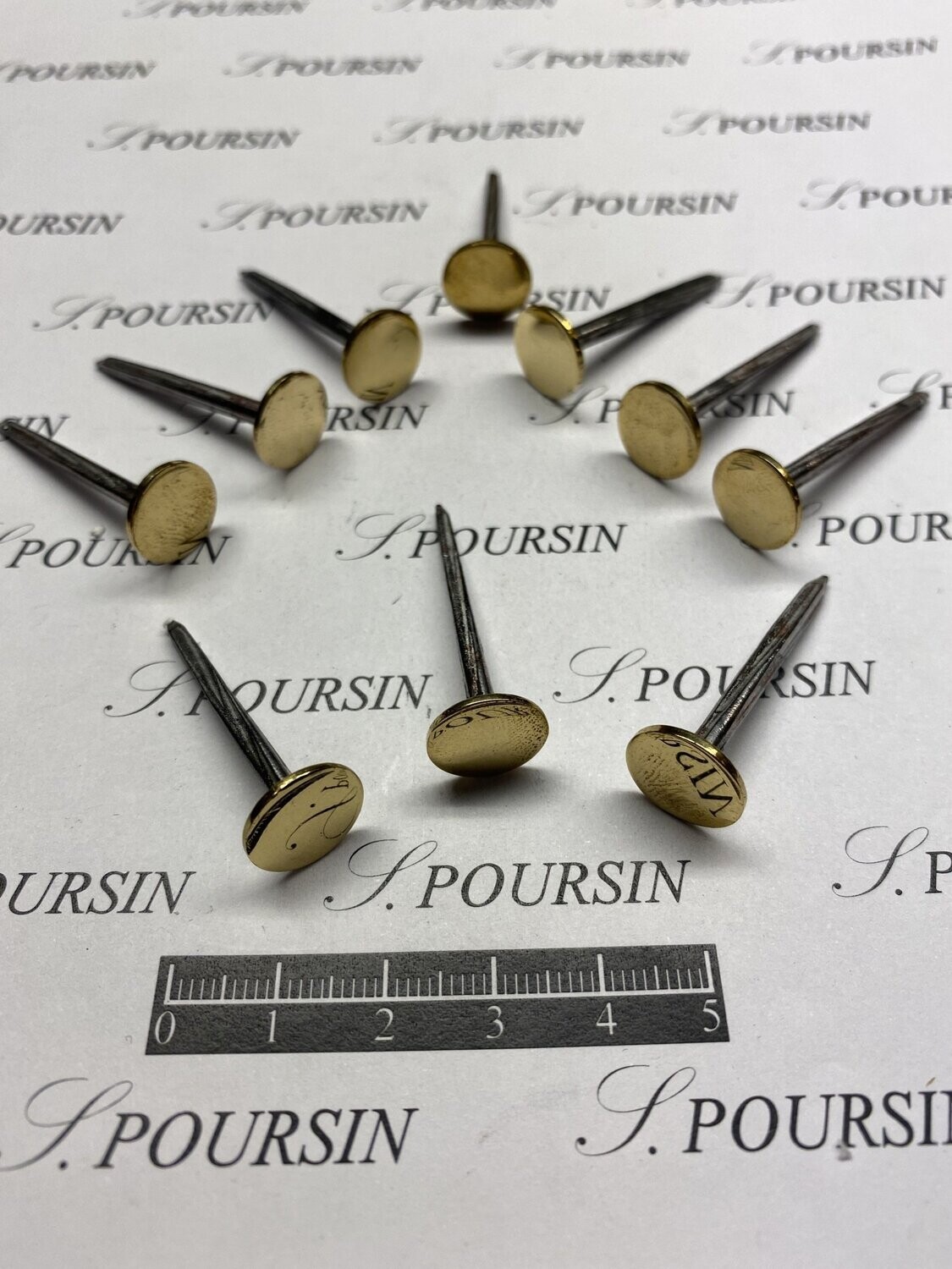 Clou de Selle 13mm Lisse Laiton Poli Main - lot de 5 pièces