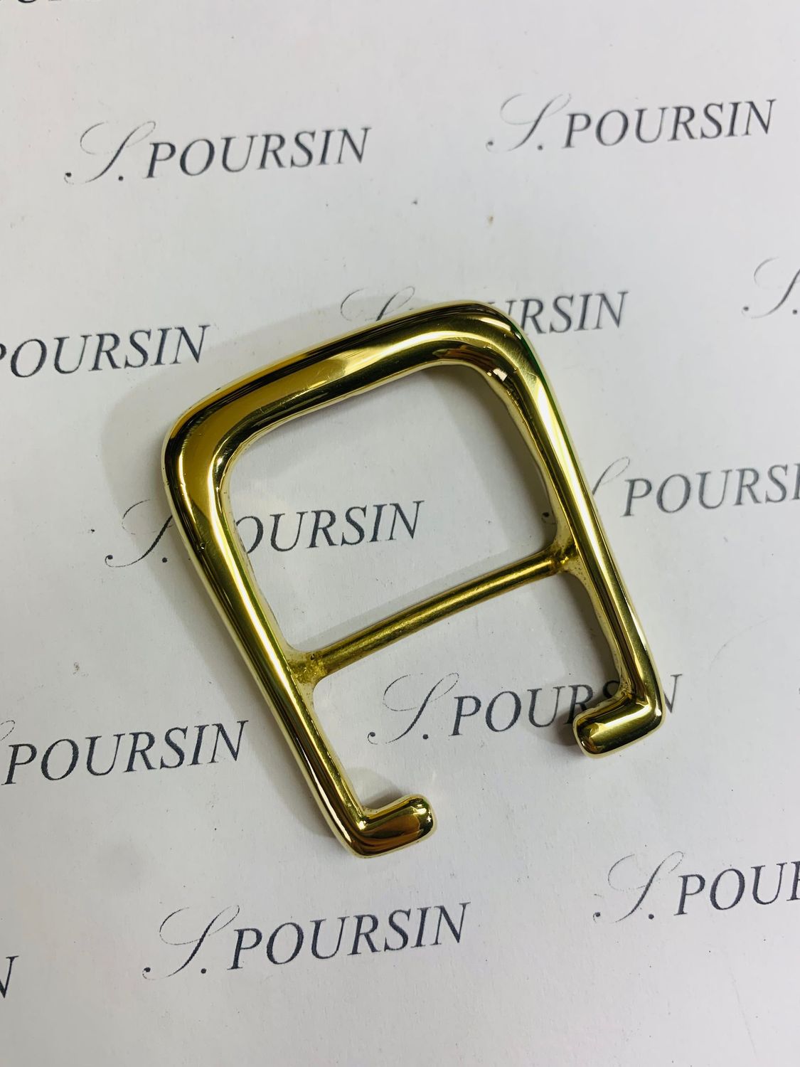 Boucle 255/30 à Tenon Laiton Poli  Main- 1 pièce