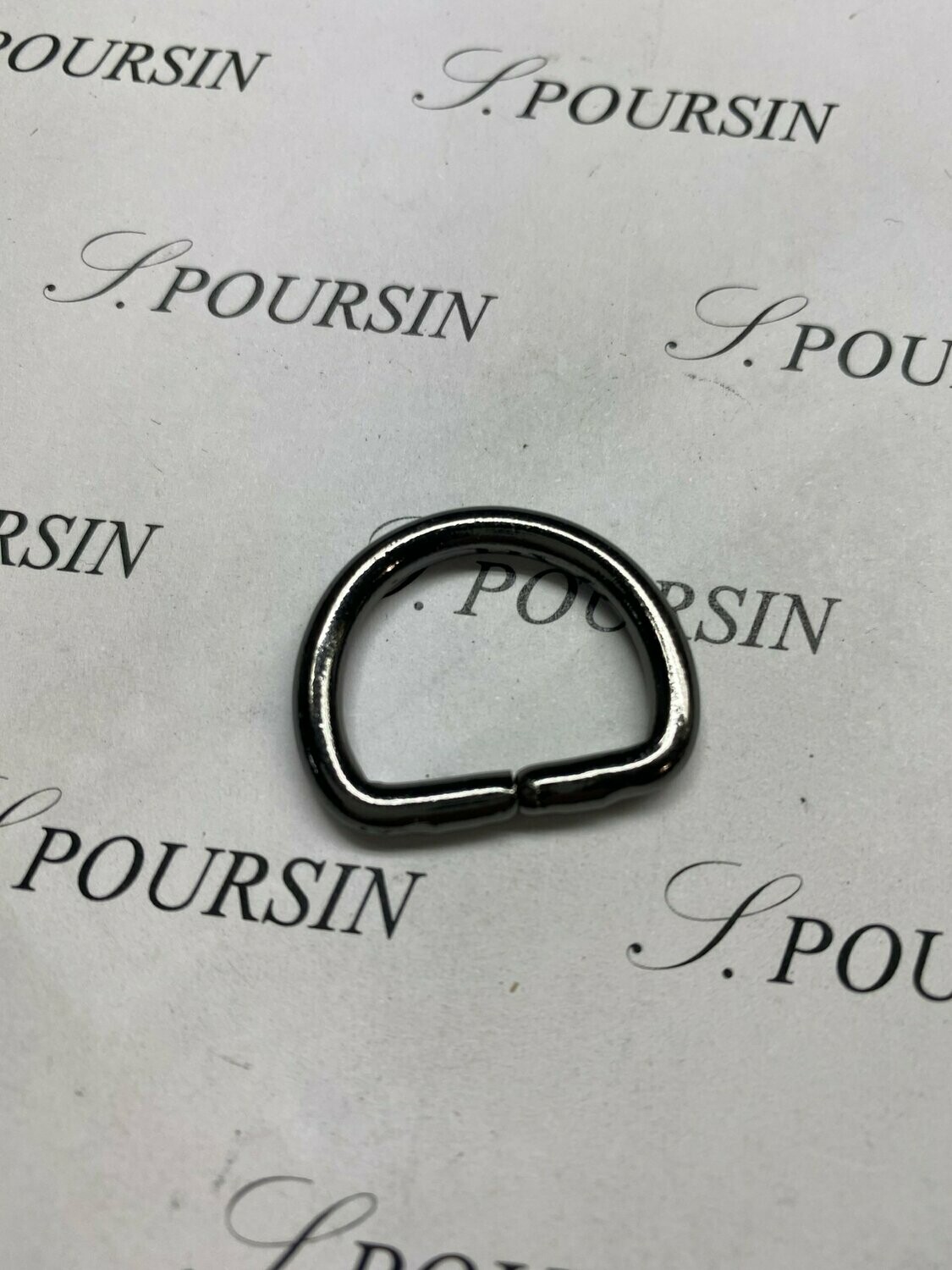 Dé 1/2 Rond 18x34 Non Soudé Laiton Nickel Noir Verni  - lot de 5 pièces