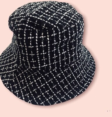 Cappello Bucket doubleface mod. Cherie bianco e nero