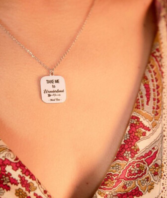 Collana wanderlust Take me to Wonderland Mad Tea WVAC015