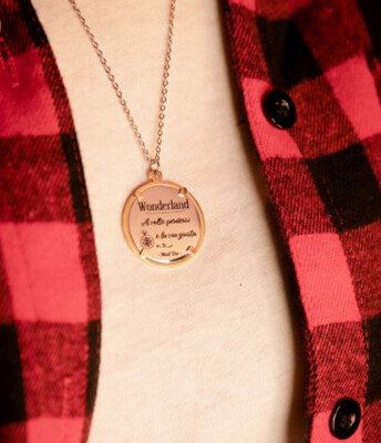 Collana wanderlust Wonderland Mad Tea WVAC006
