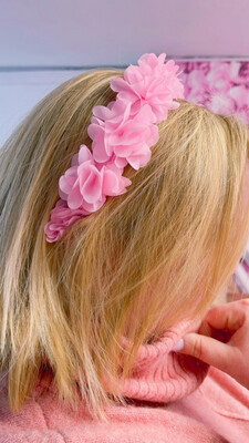 Cerchietto fiori organza rosa acceso