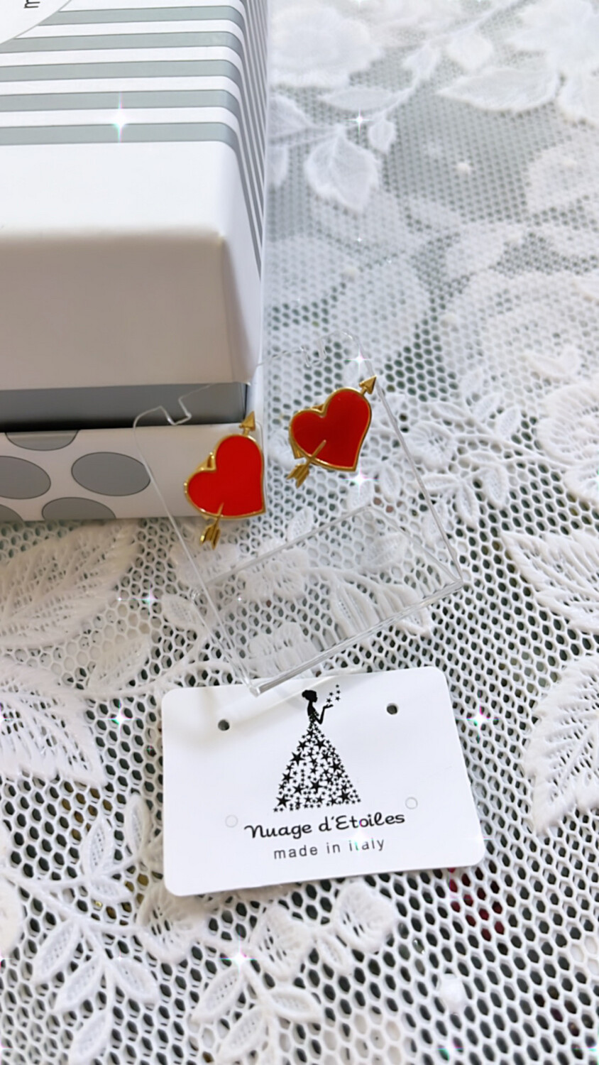 Coppia orecchini cuore rosso trafitto finitura oro