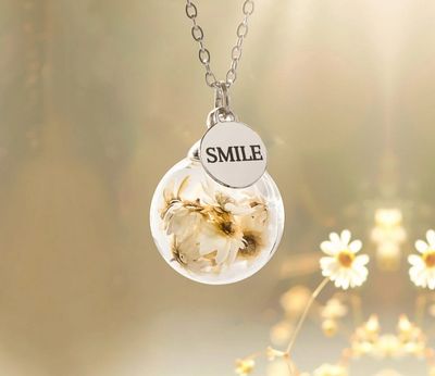 Collana del sorriso Mad Tea Margherita GDC001