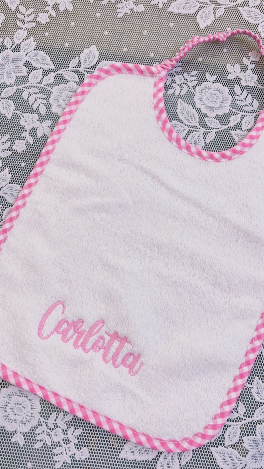 Bavaglino rosa spugna quadretti personalizzato