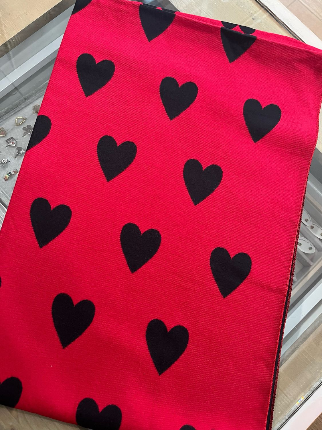 Sciarpa Cuori rosso e nero