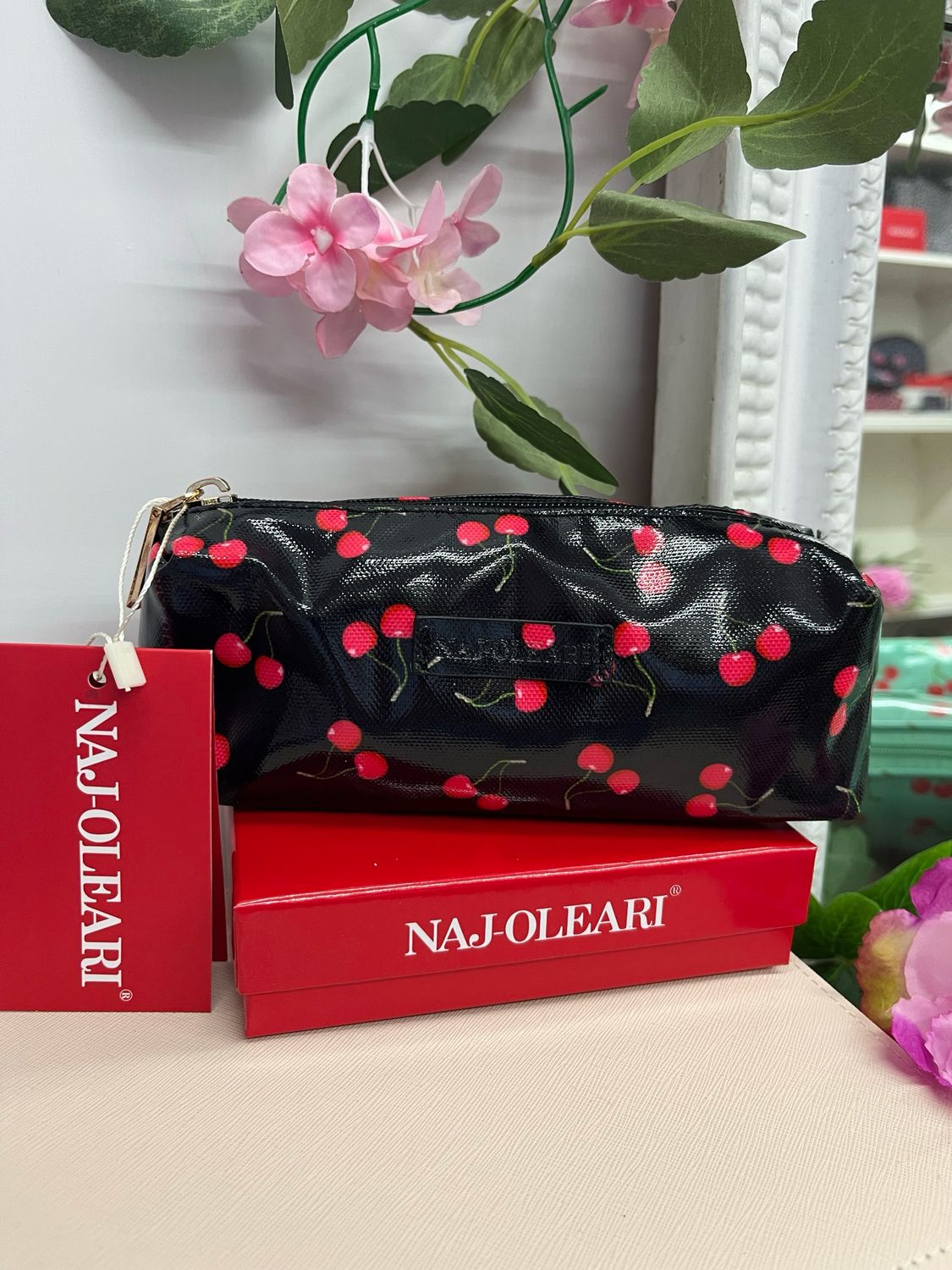 Astuccio Naj-Oleari cherry fondo nero
