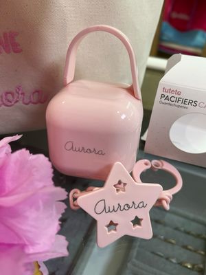 Set personalizzato rosa baby di scatolina e catenella per ciuccio con stella