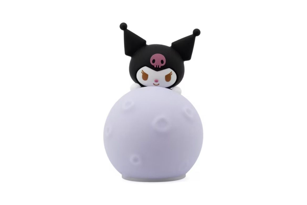 Luce notturna Kuromi sulla luna