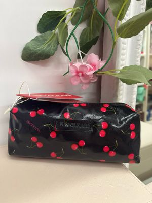 Astuccio Naj-Oleari cherry fondo nero