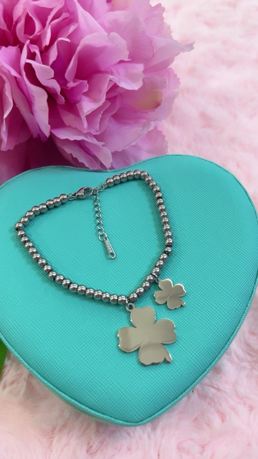 Bracciale catena pallini con ciondolo quadrifoglio