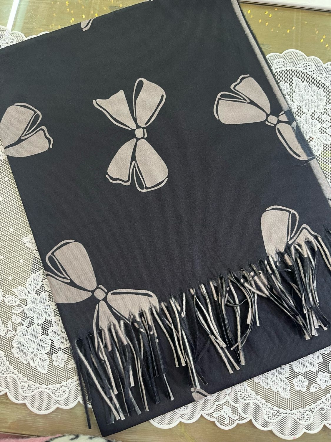 Sciarpa fiocchi nero e antracite