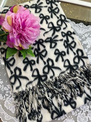 Sciarpa fiocchetti bianco e nero