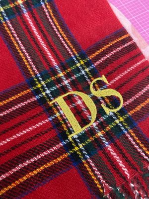 Sciarpa tartan scozzese rosso
