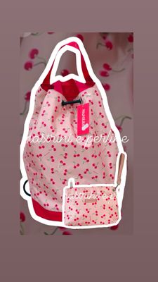 Set Sacca zaino cherry rosa Naj-Oleari e pochette da polso abbinata