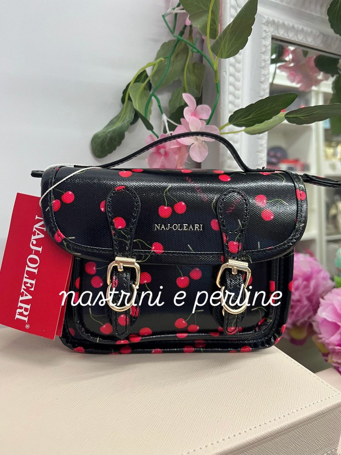 Cartella mini cherry fondo nero Naj-Oleari cod. 61158