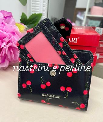 Portafoglio con portadocumenti Naj-Oleari cherry fondo nero