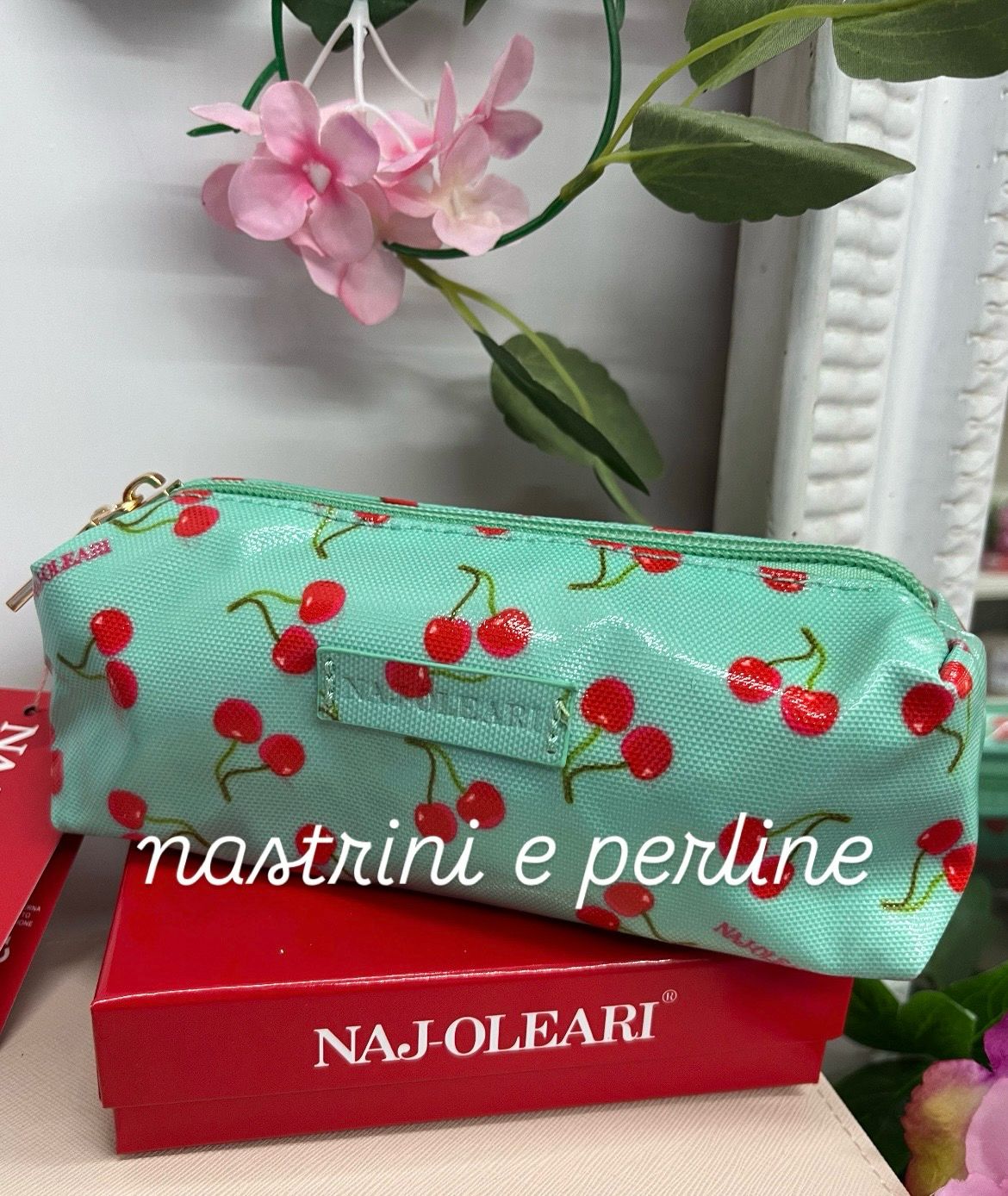 Astuccio Naj-Oleari cherry fondo verdeacqua