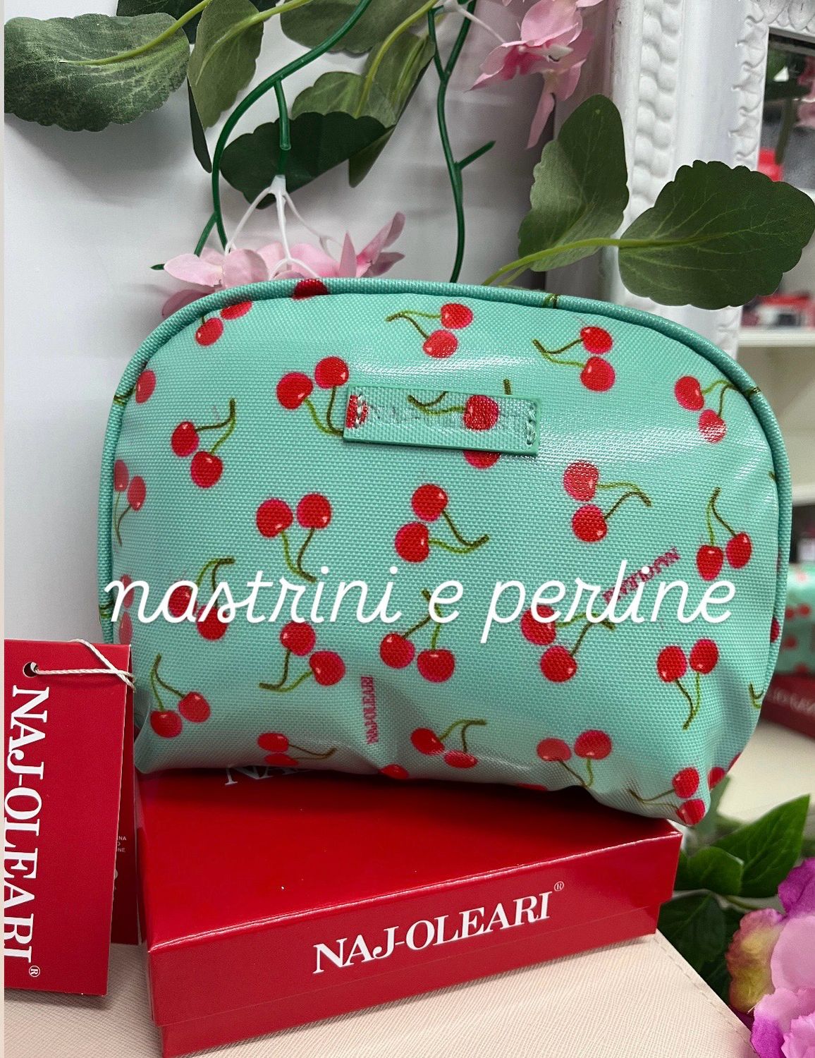 Beauty tondo cherry fondo verdeacqua Naj-oleari