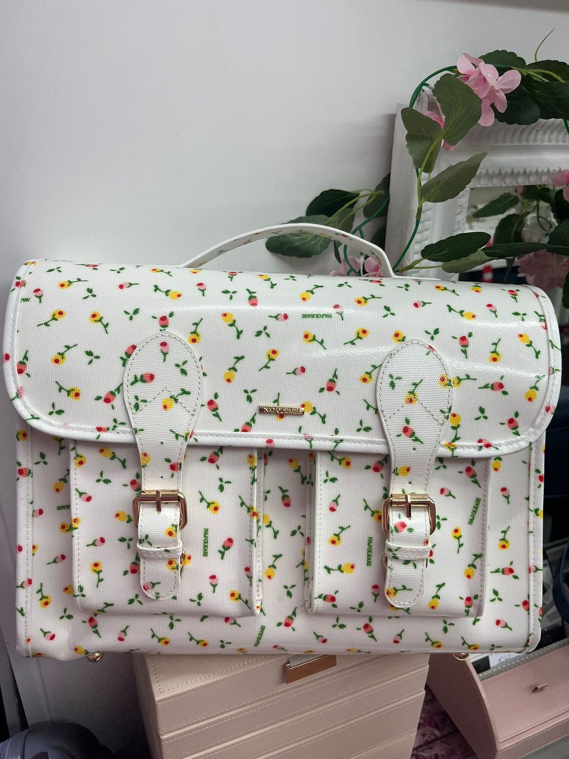 Cartella zaino fiorellini fondo bianco Naj-Oleari cod. 60421
