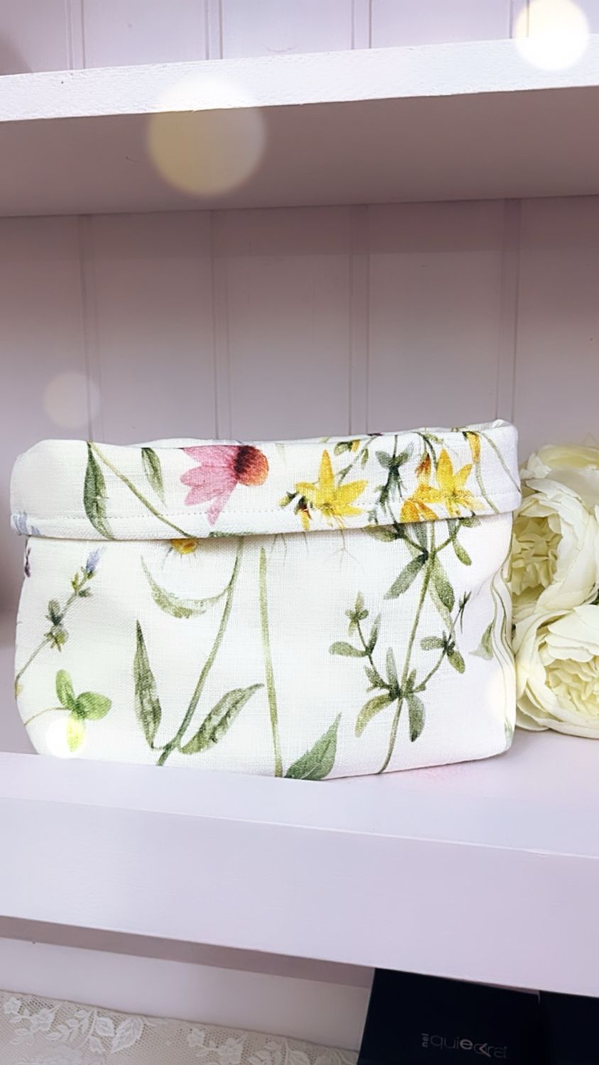 Cesta porta tutto in lino giardino di primavera