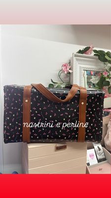 Bauletto Naj-Oleari apine fondo nero con tracolla 61481