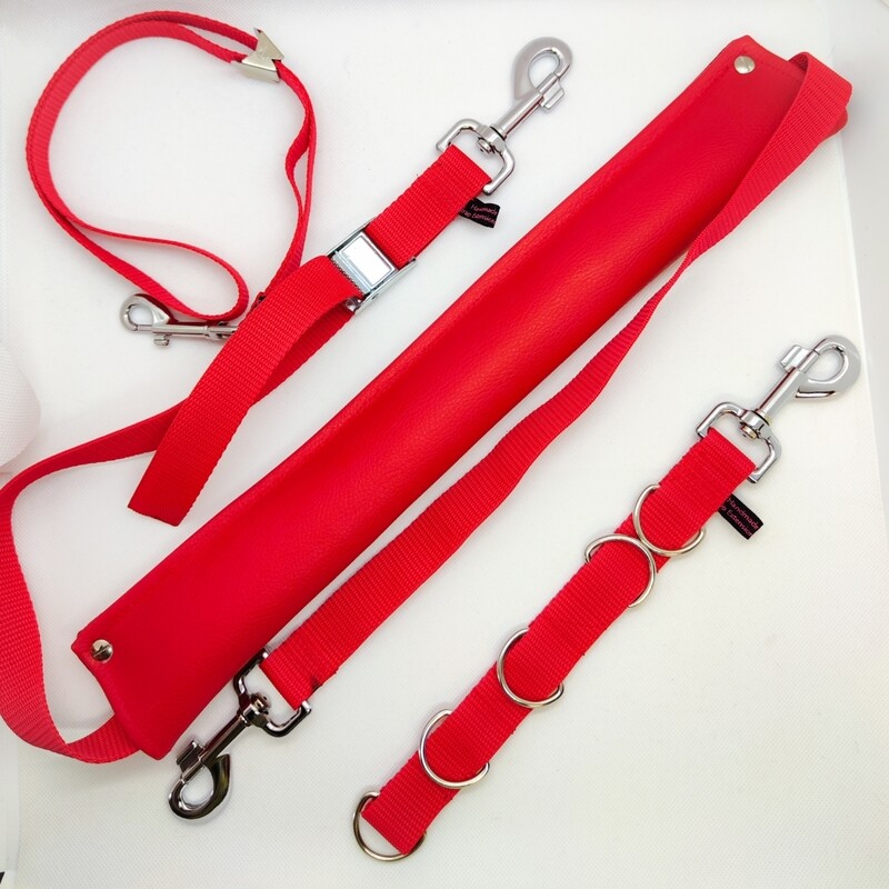 Set Allover Red Bauchgurt (normal) + Halsschlaufe + Verlängerung + wahlweise mit Mini Bauchgurt, D- Ringe oder stufenlos