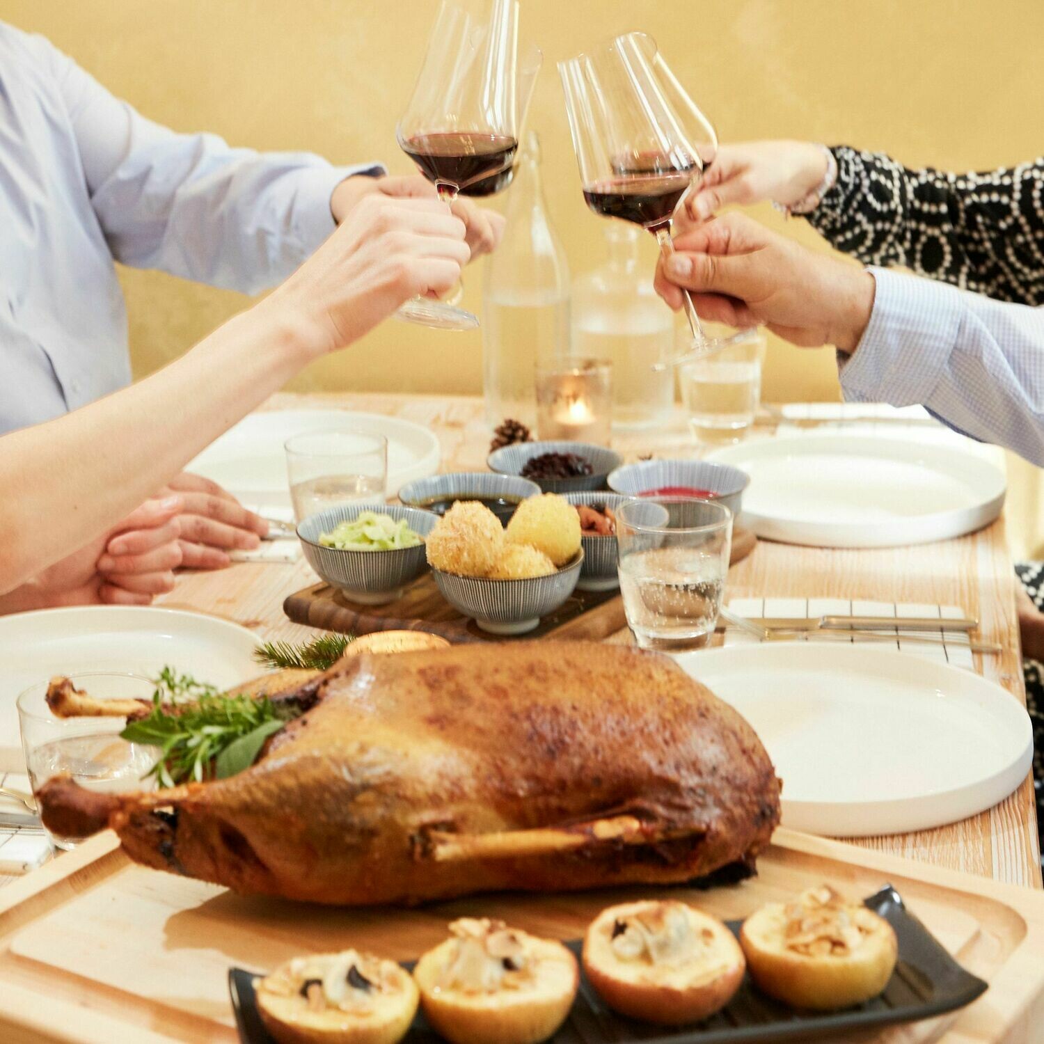 Gans  Gans "to go" Paket für 4 Person - 289,- EUR (Vorbestellung 48 Std. vorher) - Lieferung per DHL Express