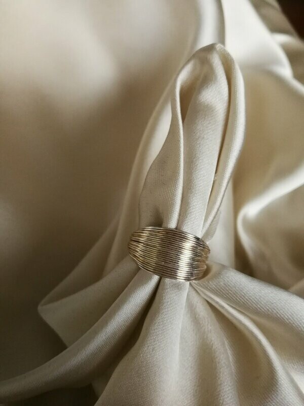 ANILLO DE PLATA 925 MIL HILOS