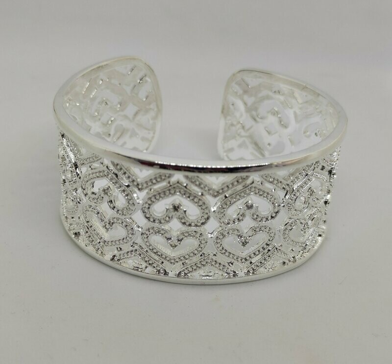 BRAZALETE CORAZONES.