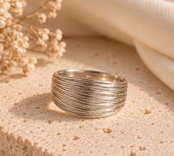 ANILLO DE PLATA 925 MIL HILOS