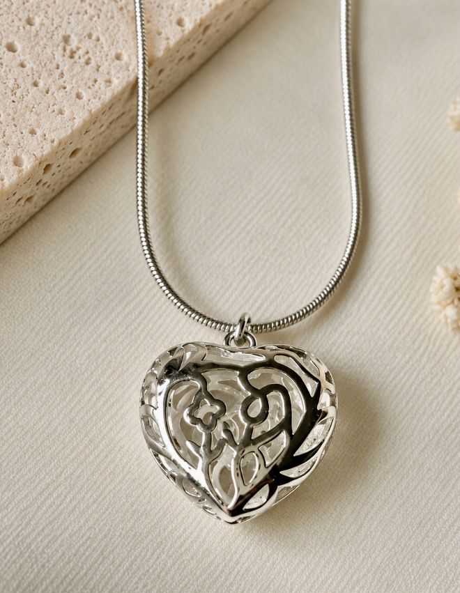 COLGANTE CON CORAZÓN.