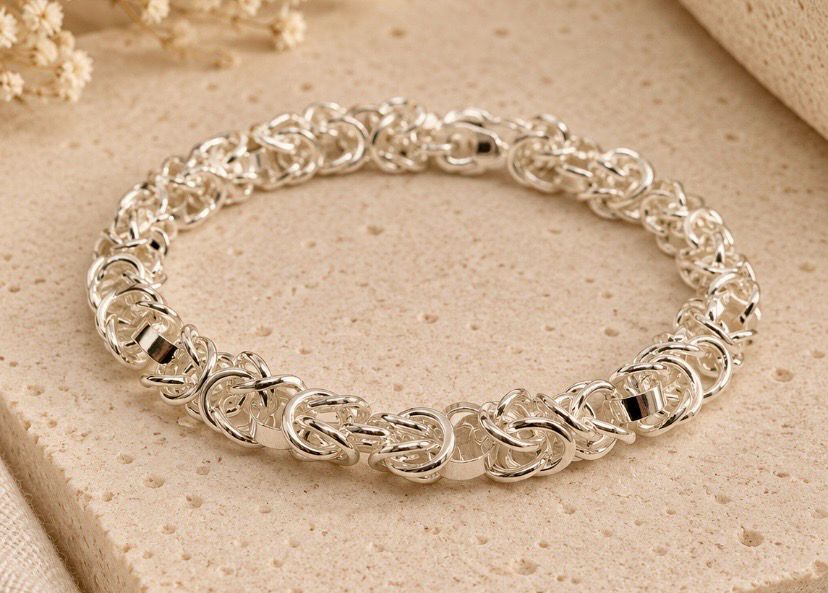 PULSERA  ROMANA.