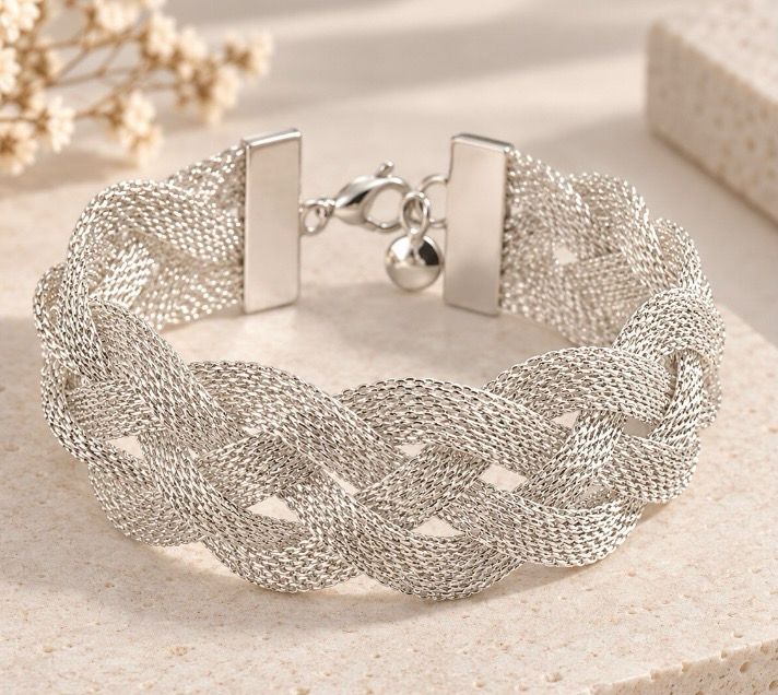 PULSERA DE MALLA CRUZADA.