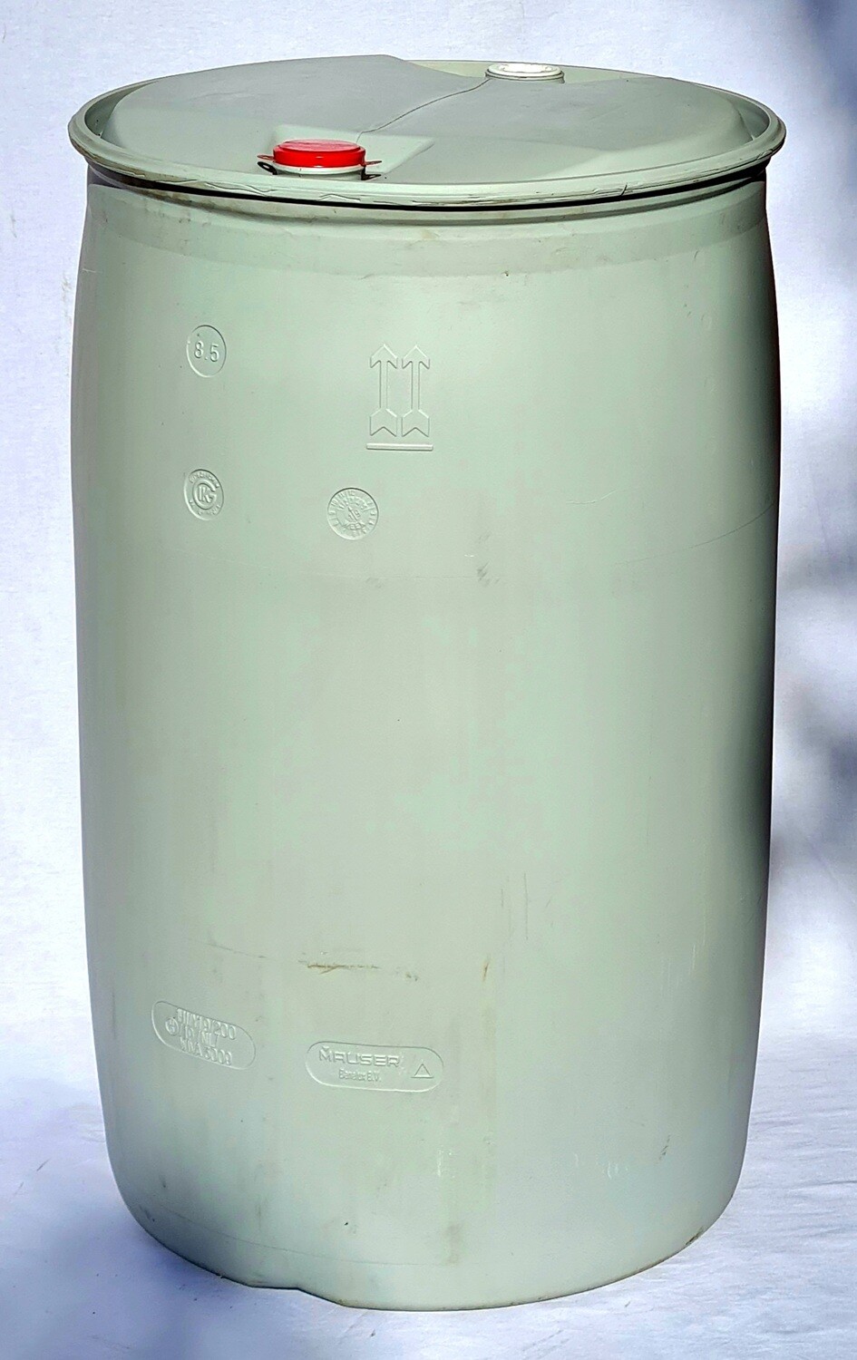 Muovitynnyri 200l, umpinainen, kahdella korkilla