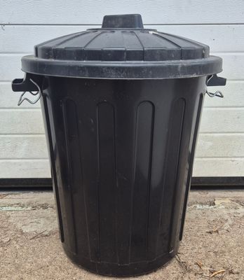 Muoviavo 70 L    3 TYNNYRIÄ