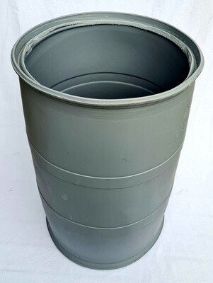 Muovitynnyri 200 L , avattu