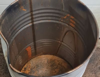 Metallitynnyri  200L  2 lk