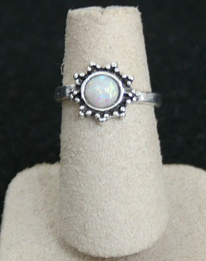 Ring - Silver - Opal - 5 1/2