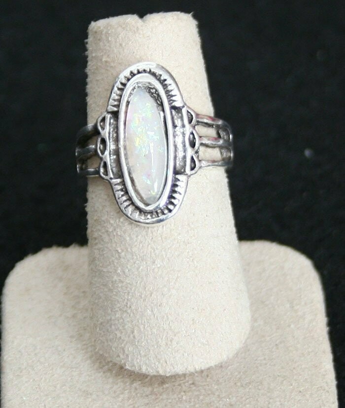 Ring - Silver - Opal - 5 1/2