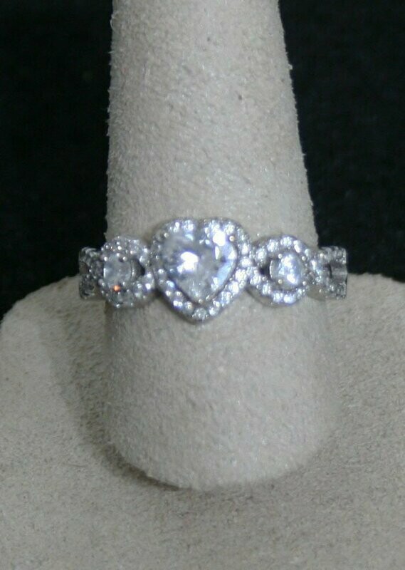 Ring - Woman's - White Gold -Zirconia - Size 9