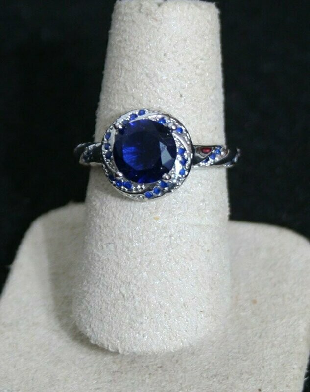 Ring - Woman's - Sterling Silver - Onyx - Size 7 1/2