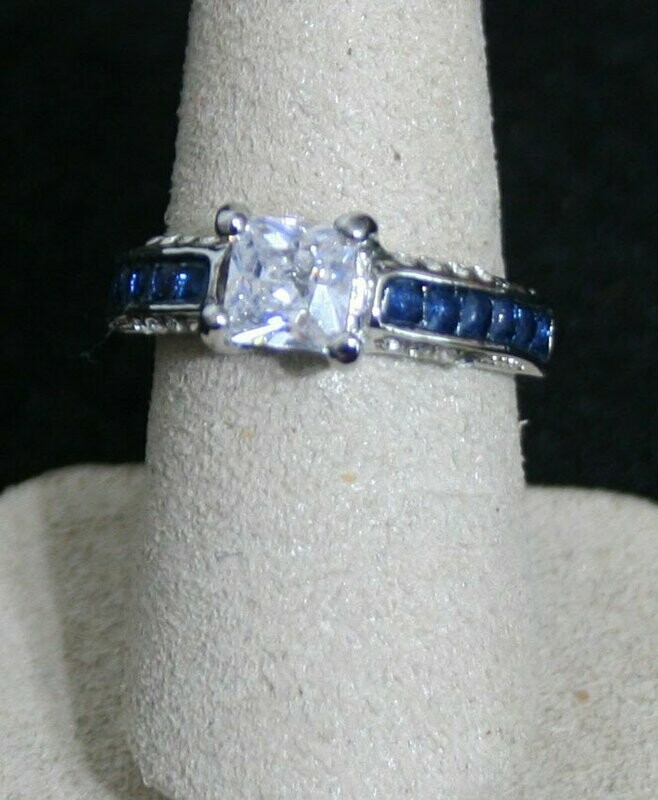 Ring -Woman's - Sterling Silver - Sapphire - Size 8